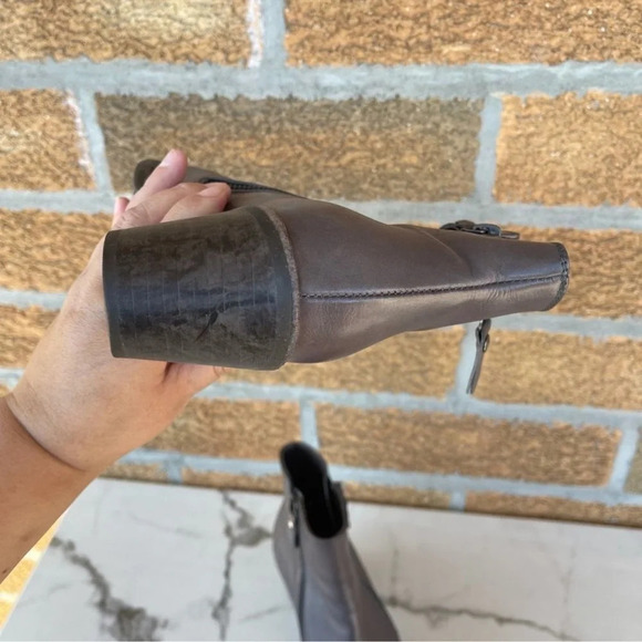 AGL Ella Block Heel Bootie Pewter gray 38.5/8.5 - Picture 7 of 12